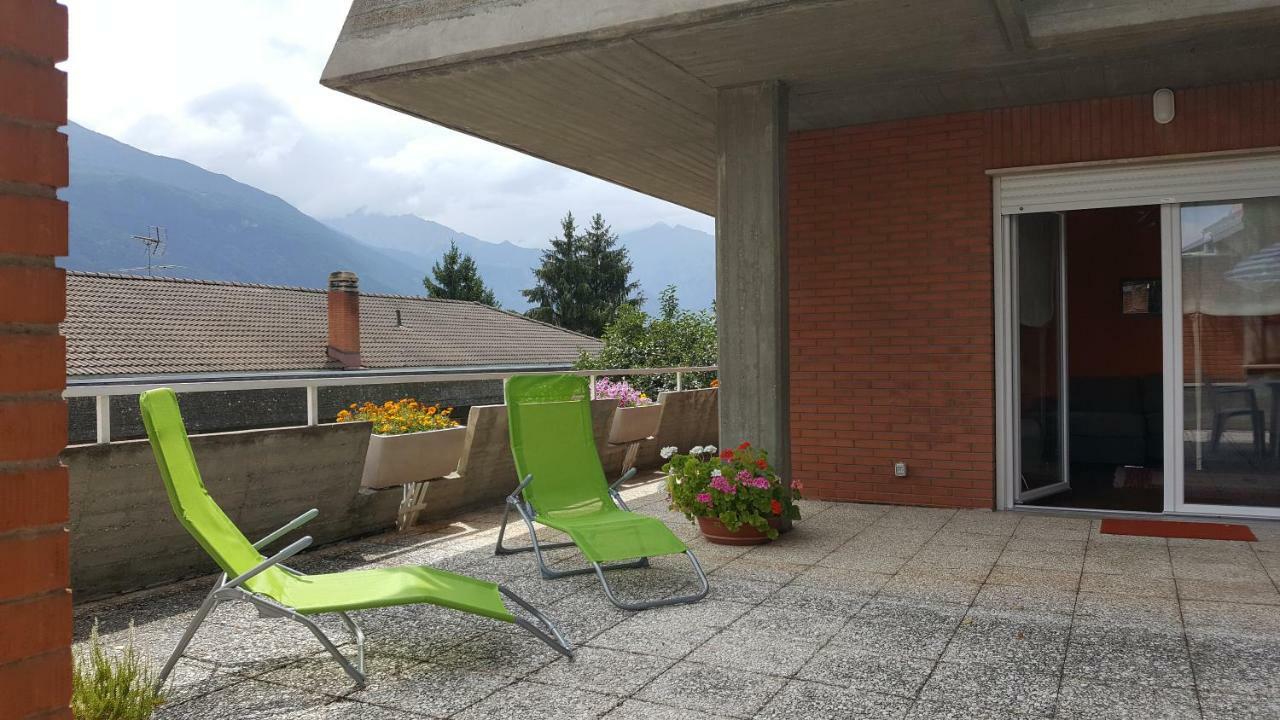La Betulla Appartamento Confortevole Wifi E Parking Free Aosta Kültér fotó